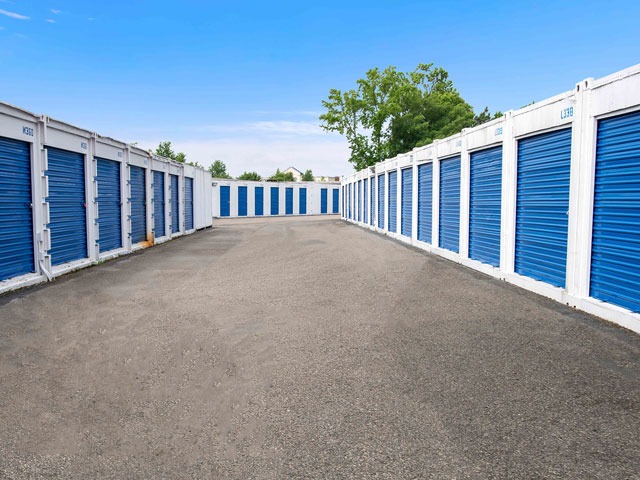 Store Space Self Storage - Photo 4